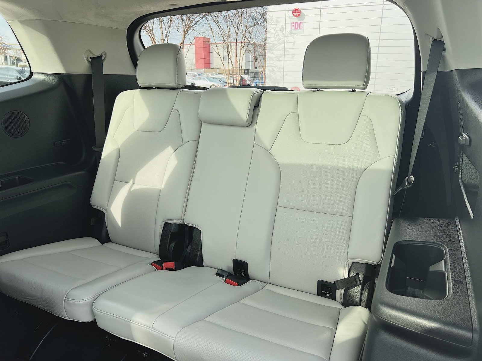 Used 2020 Kia Telluride SX w/ SX Prestige Package image 26