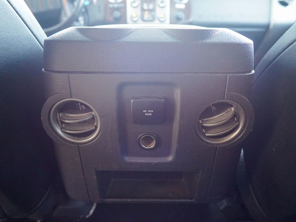 Used 2016 Ford F250 Lariat w/ Lariat Ultimate Package image 17