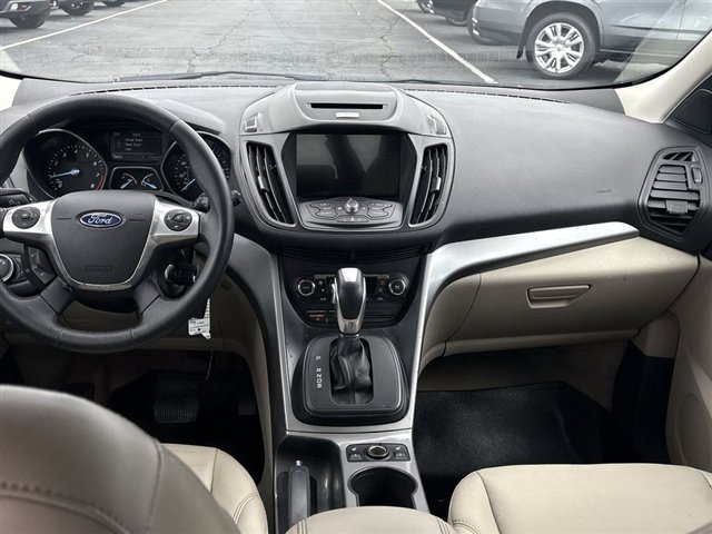 Used 2016 Ford Escape SE w/ SE Leather Comfort Package image 18