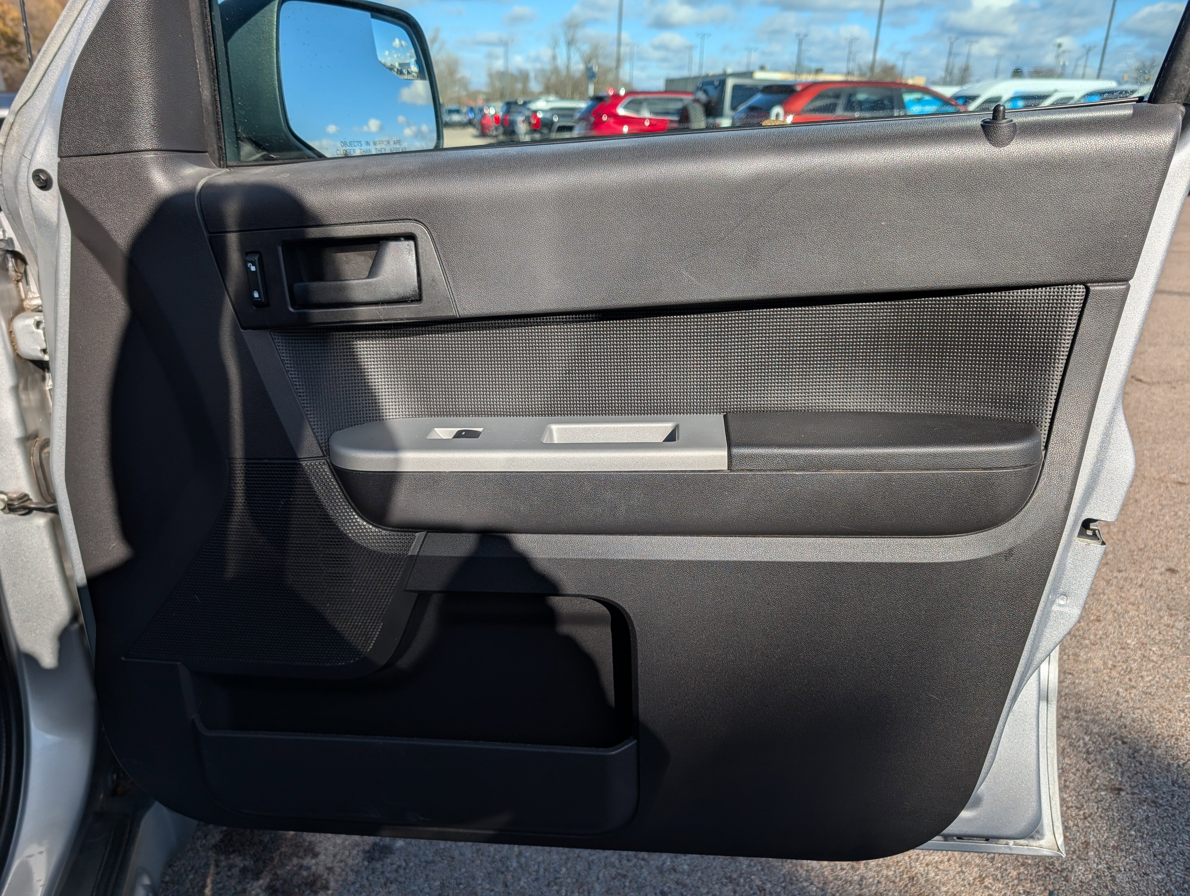 Used 2011 Ford Escape XLT w/ 203A Rapid Spec Order Code image 29