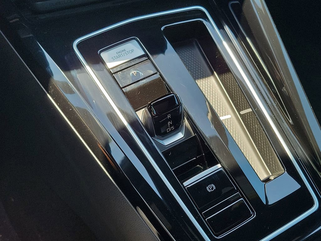 New 2026 Volkswagen Golf image 19