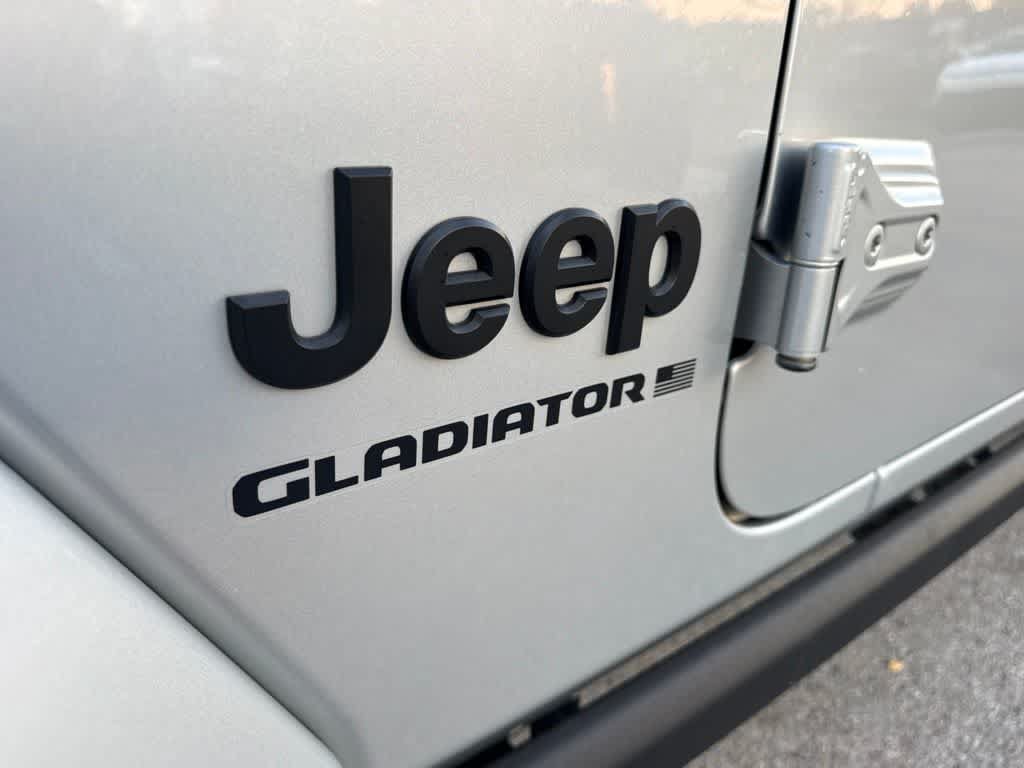 Used 2023 Jeep Gladiator Sport AWD/4WD image 10