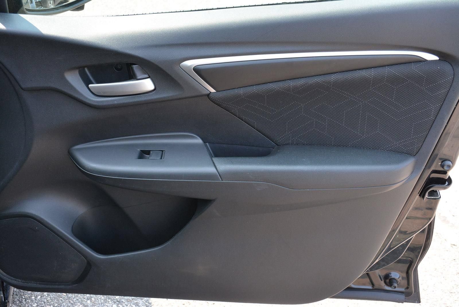 Used 2015 Honda Fit EX image 21