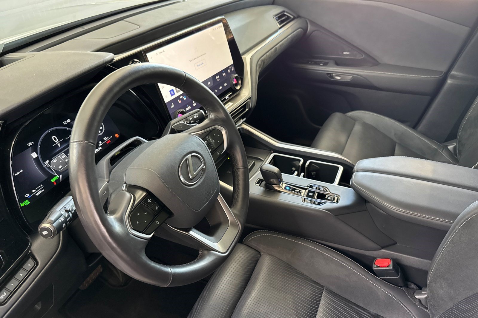 Certified 2026 Lexus TX 550h AWD Plug-In Hybrid w/ Technology Package image 11