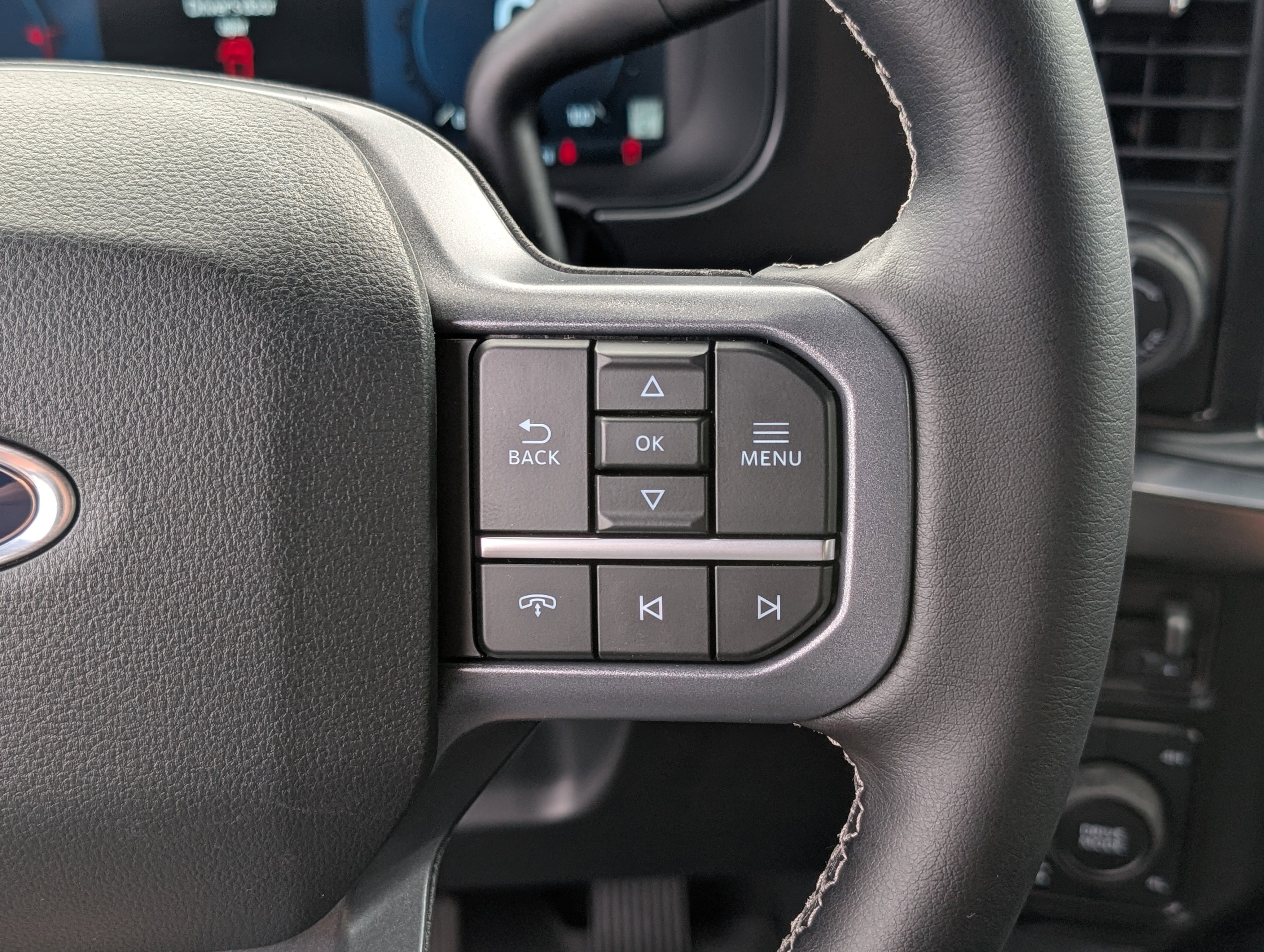New 2026 Ford F350 Lariat w/ Black Appearance Package image 23