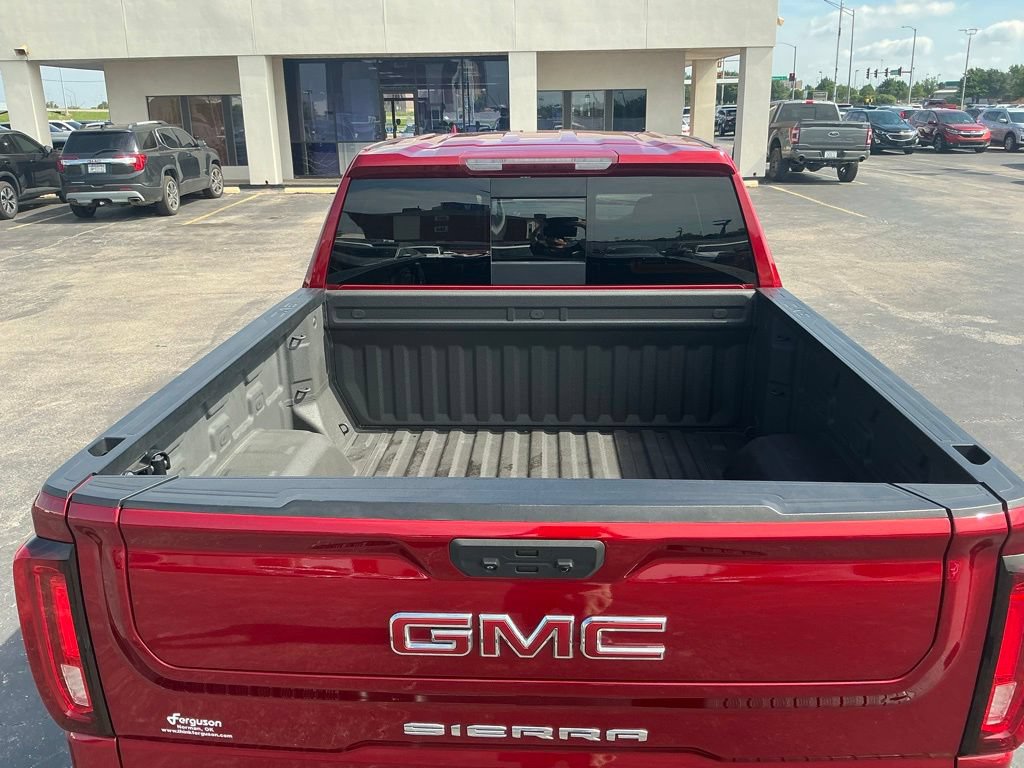 Used 2023 GMC Sierra 1500 SLT w/ SLT Premium Package AWD/4WD image 11