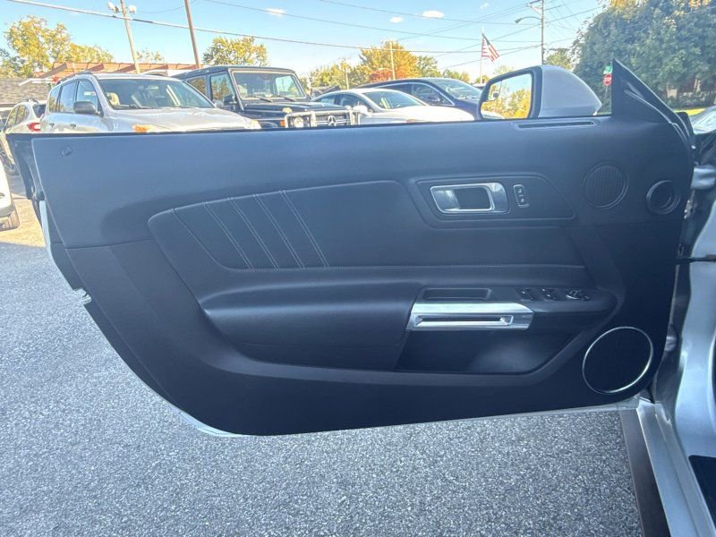 Used 2019 Ford Mustang Premium image 12