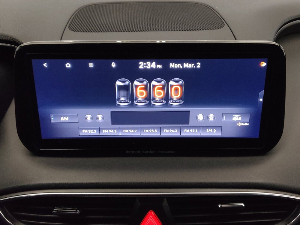 Used 2022 Hyundai Santa Fe Limited image 25