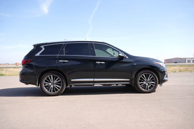 Used 2018 INFINITI QX60 FWD w/ Deluxe Technology Package image 2