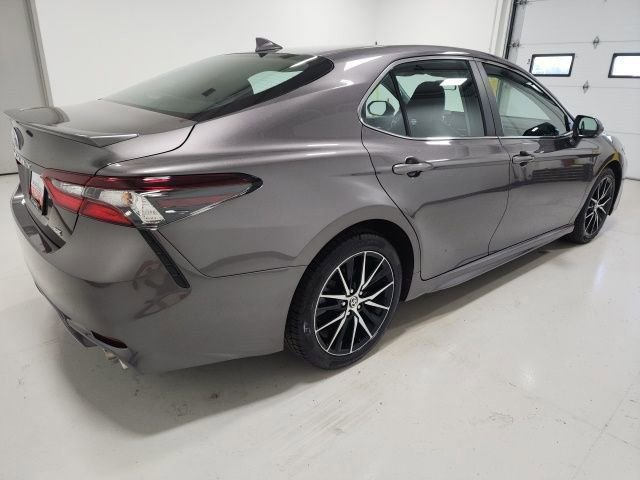 Used 2023 Toyota Camry SE FWD image 11