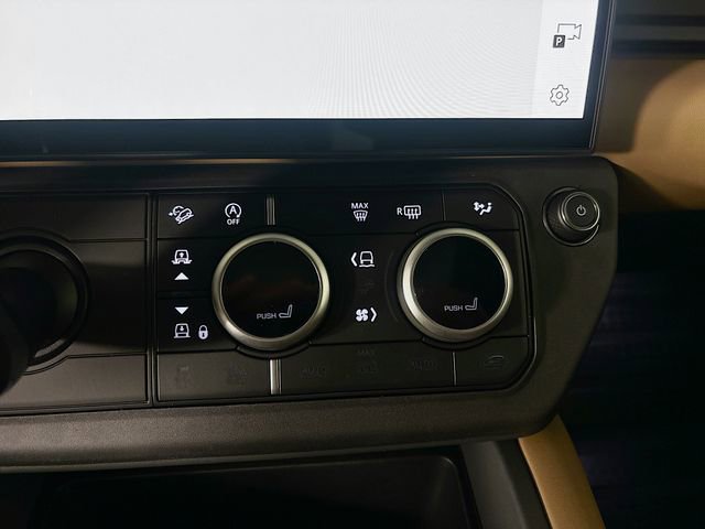 New 2026 Land Rover Defender 110 X-Dynamic SE image 17