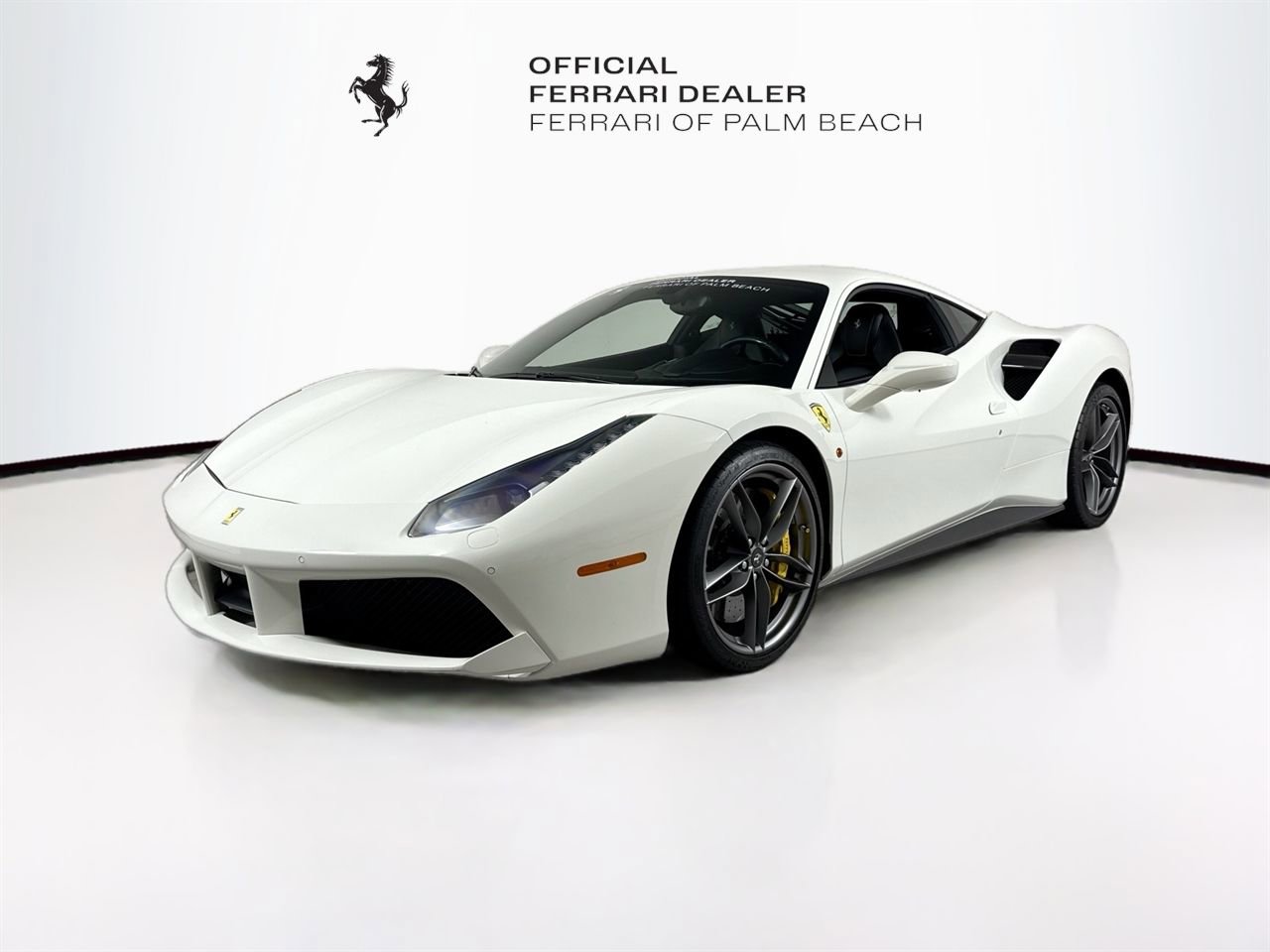Certified 2016 Ferrari 488 GTB RWD image 3