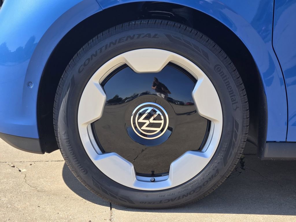 New 2025 Volkswagen ID. Buzz Pro S Plus image 8