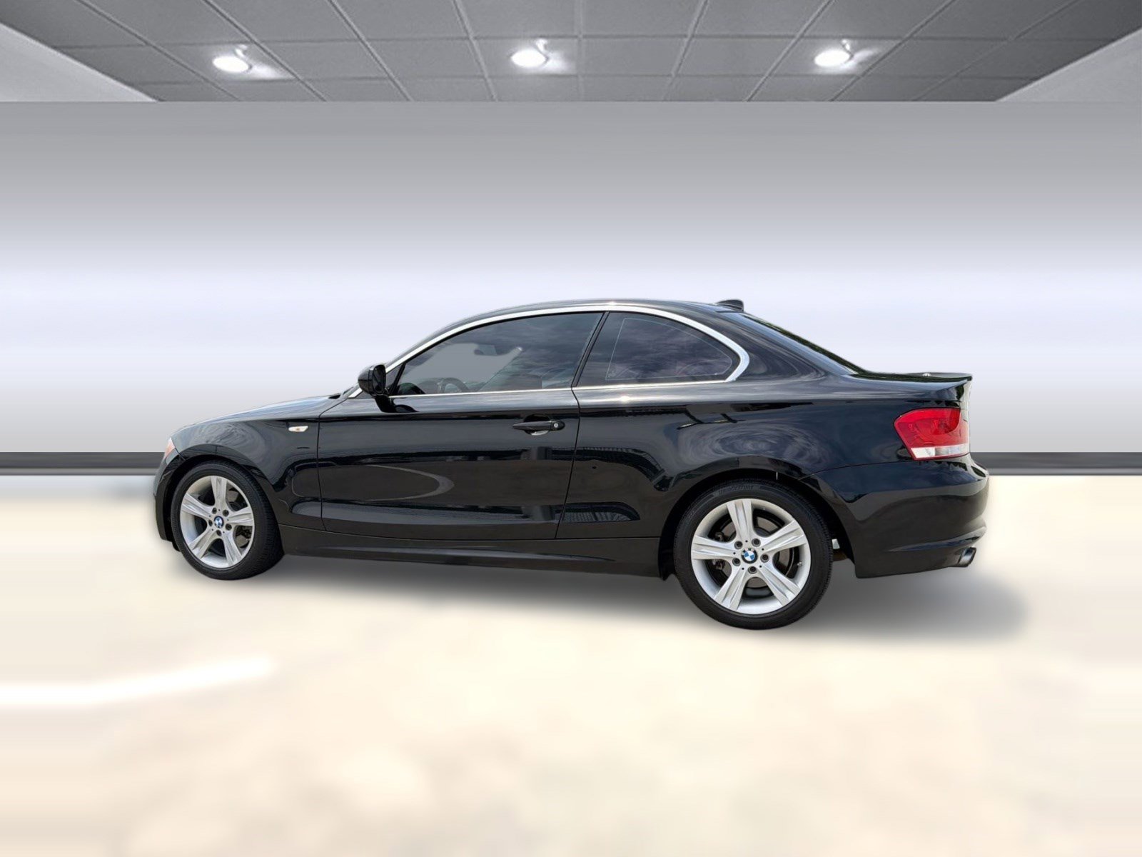 Used 2013 BMW 128i Coupe RWD image 2