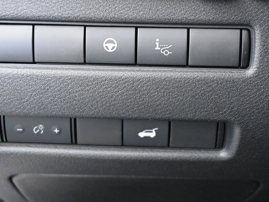 Used 2022 Nissan Rogue Platinum w/ Head-Up Display Package image 27