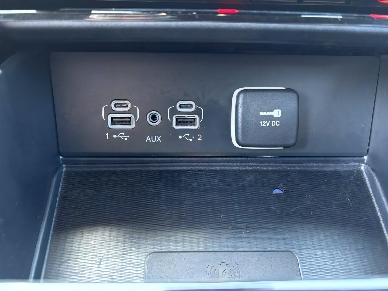 Used 2025 Jeep Grand Cherokee L Altitude RWD image 16