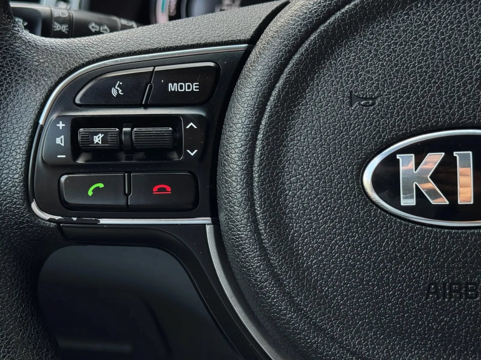 Used 2019 Kia Niro LX FWD image 27