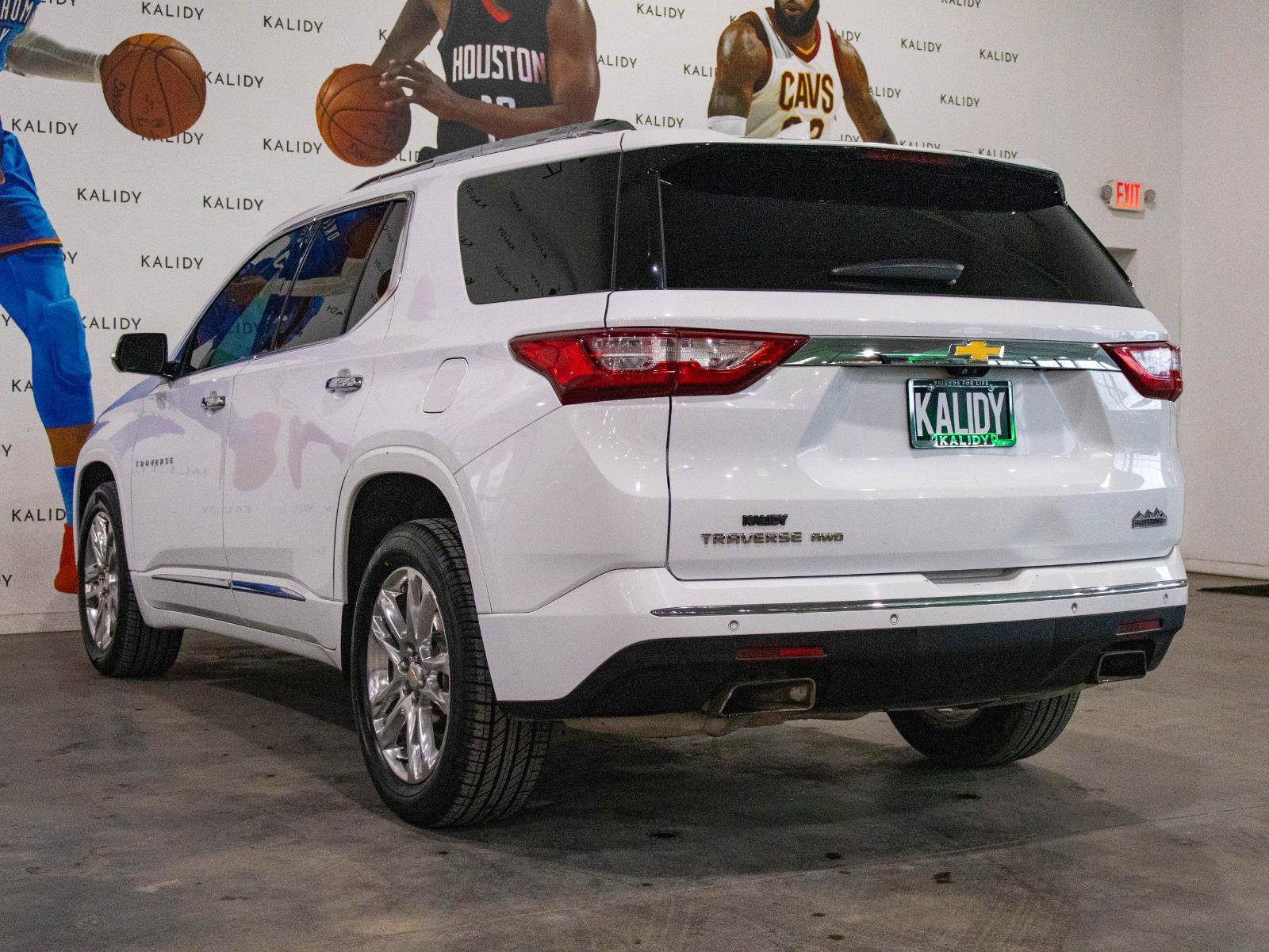 Used 2020 Chevrolet Traverse High Country image 24