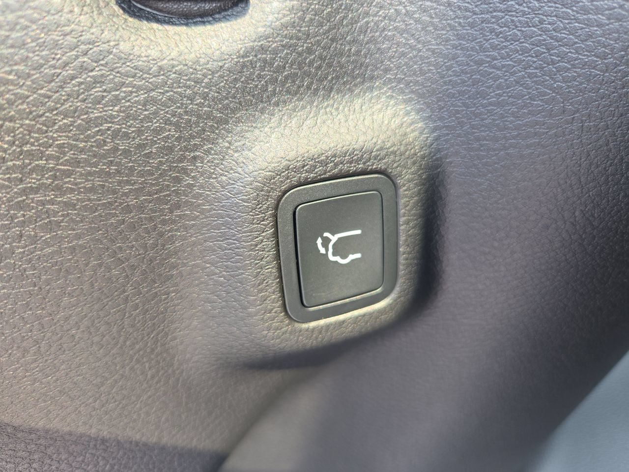 New 2026 Jeep Compass Latitude AWD/4WD image 13