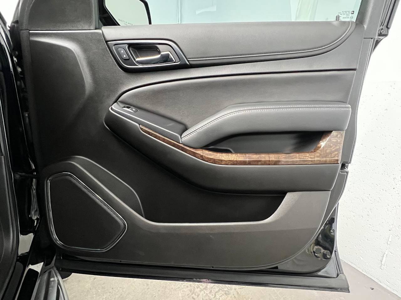 Used 2020 Chevrolet Tahoe 4WD image 16