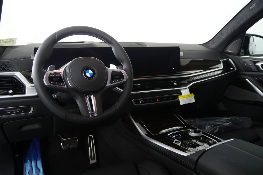 Used 2026 BMW X7 M60i image 20