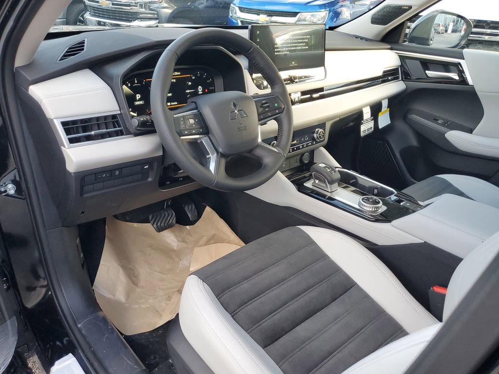 New 2026 Mitsubishi Outlander SE image 19