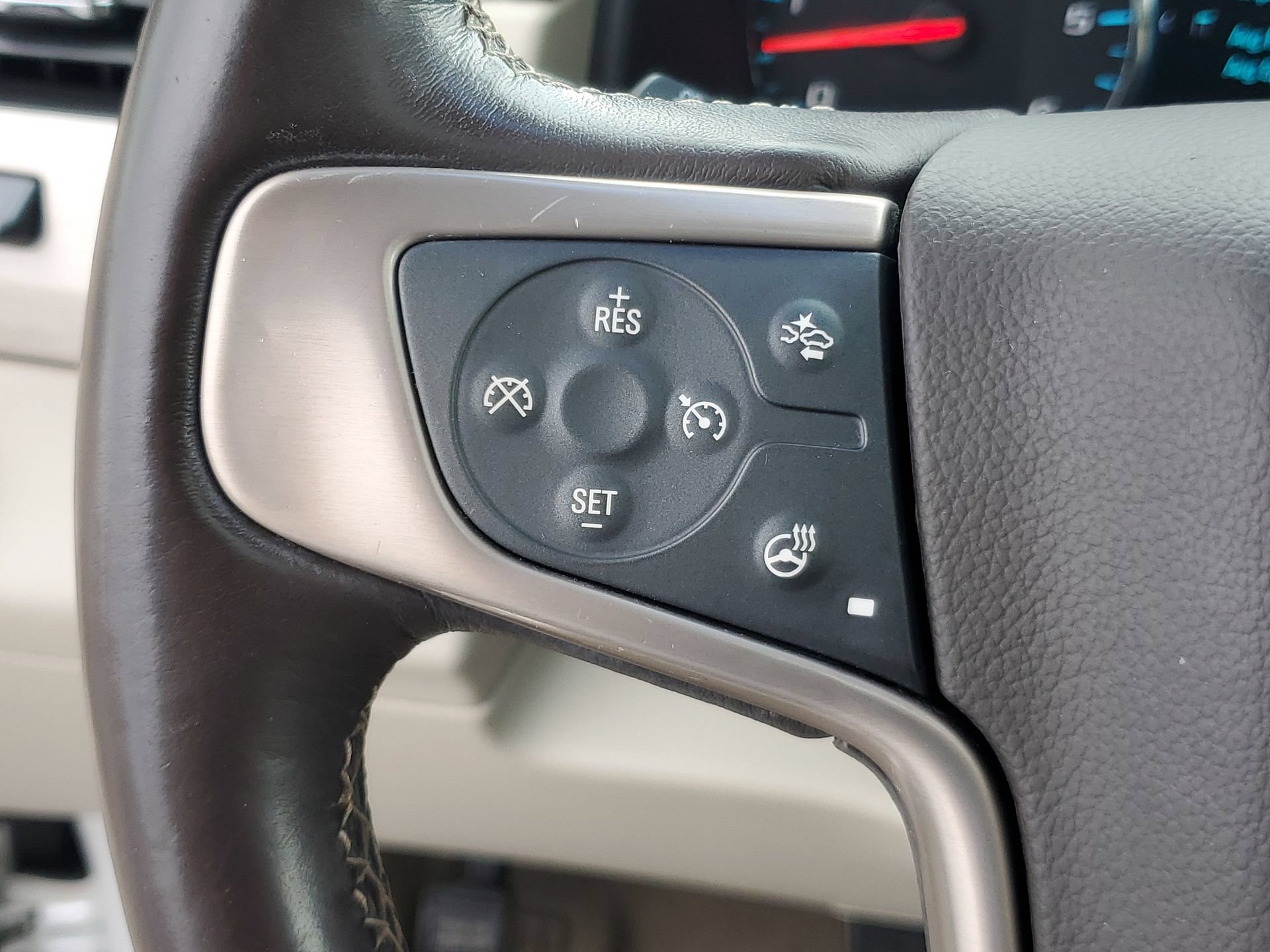 Used 2020 GMC Yukon Denali w/ Denali Premium Package RWD image 26