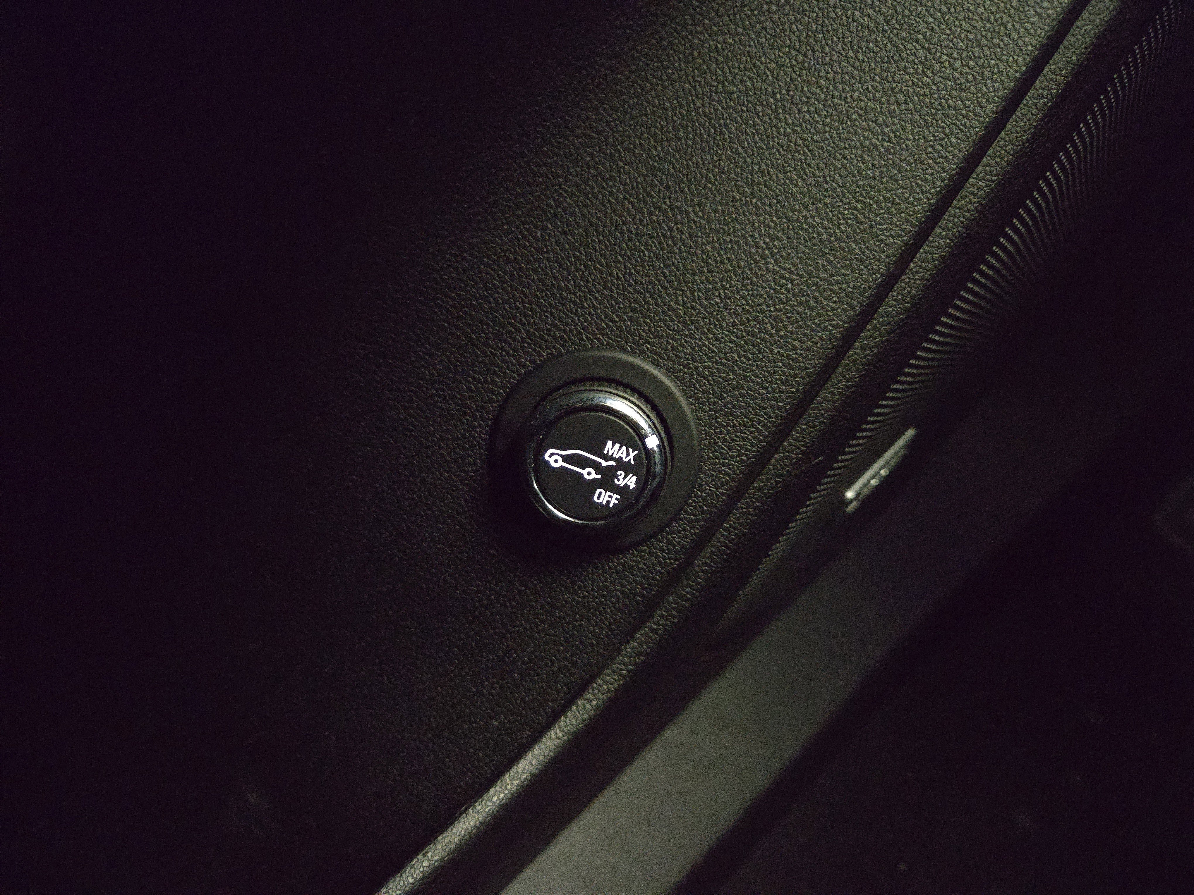 Certified 2024 Chevrolet Blazer Premier w/ Enhanced Convenience Package image 33