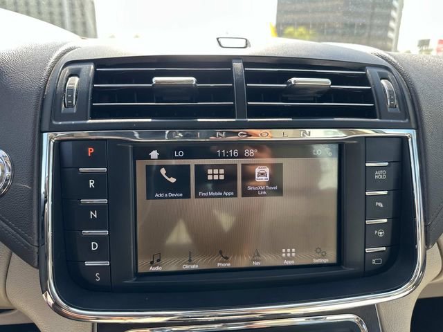 Used 2019 Lincoln Continental Reserve image 25