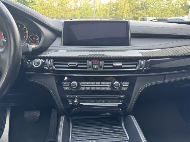 Used 2017 BMW X6 M AWD/4WD image 38