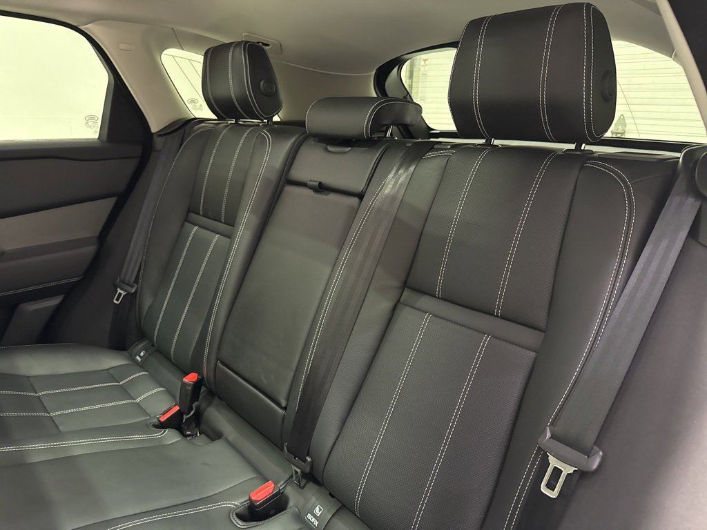 Used 2019 Land Rover Range Rover Velar S image 38