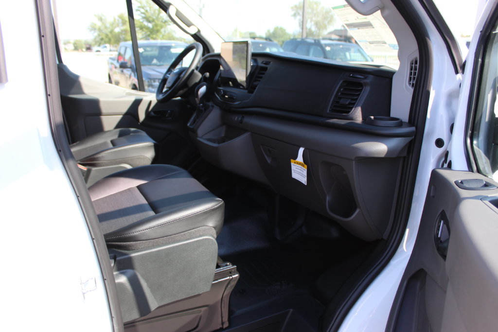 New 2027 Ford Transit 250 148 Medium Roof w/ Load Area Protection Package RWD image 12