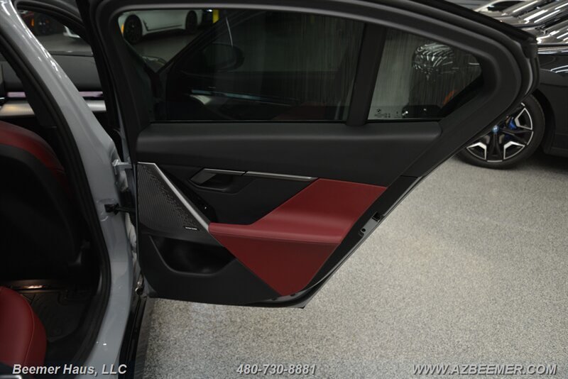 Used 2026 BMW i5 eDrive40 RWD image 36