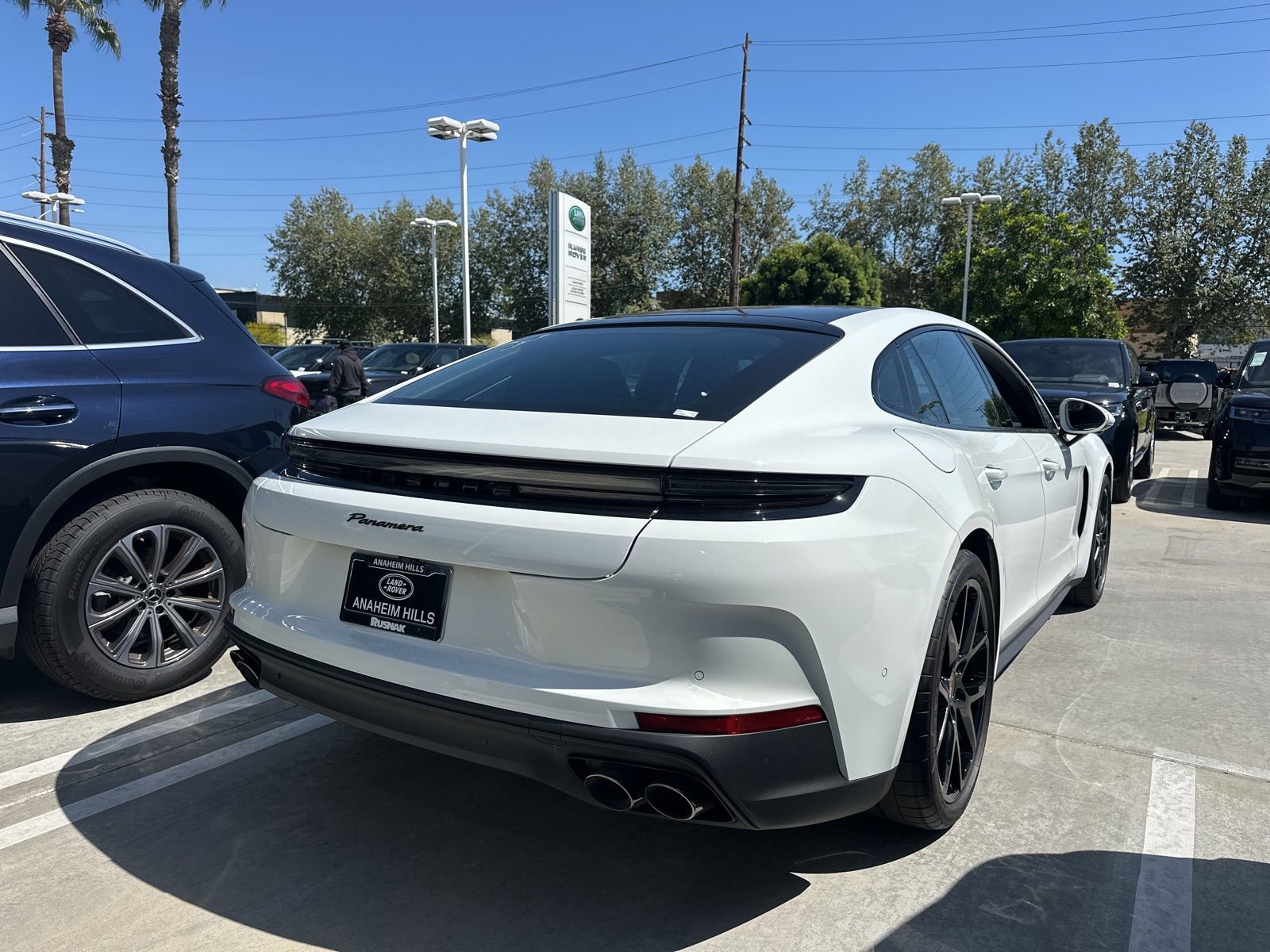 Used 2026 Porsche Panamera image 3