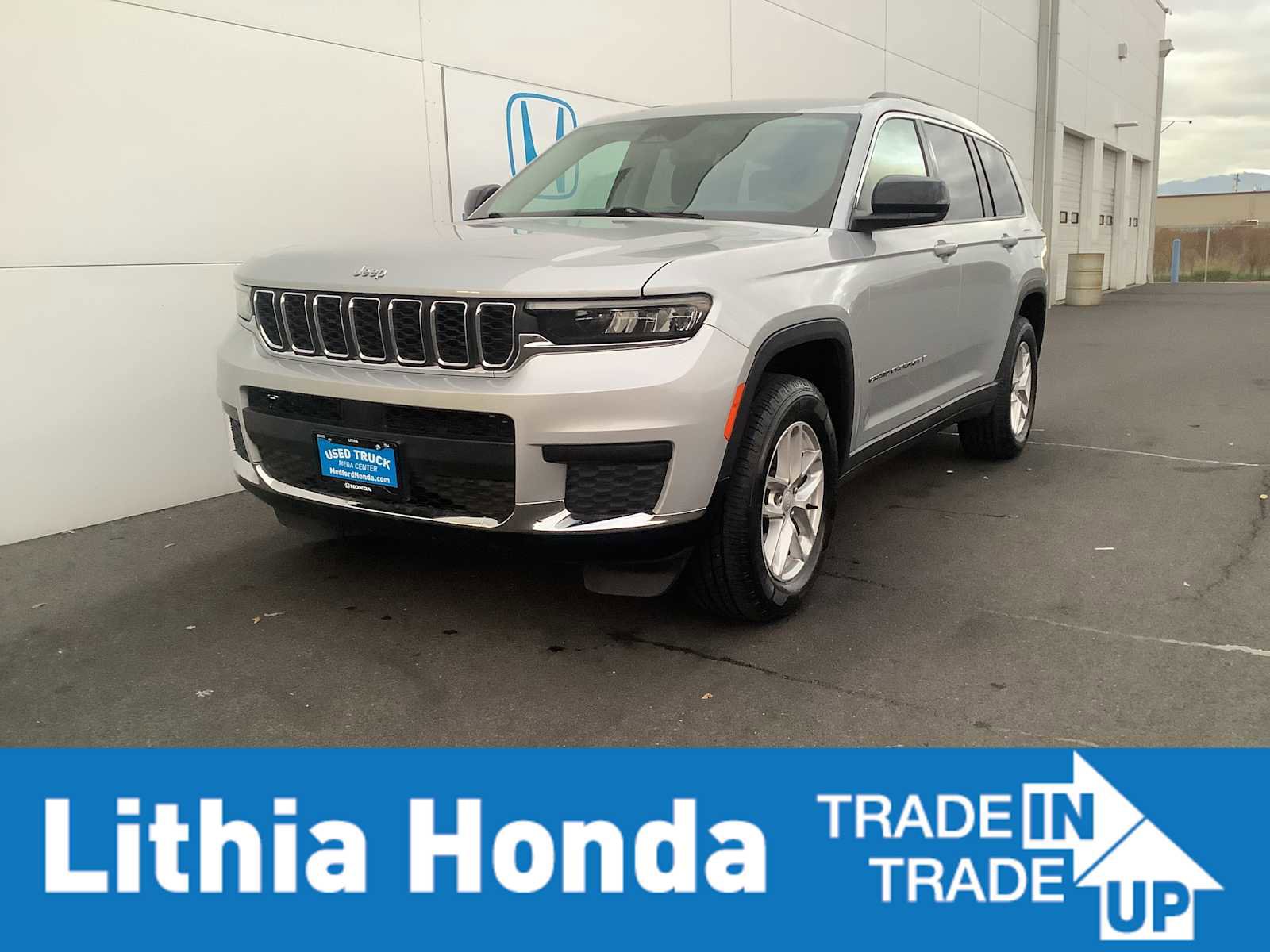 Used 2023 Jeep Grand Cherokee L Laredo