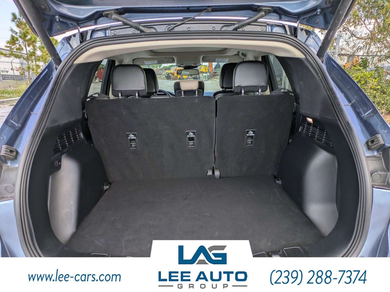 Used 2020 Ford Escape Titanium w/ Titanium Premium Package 2.0 image 10