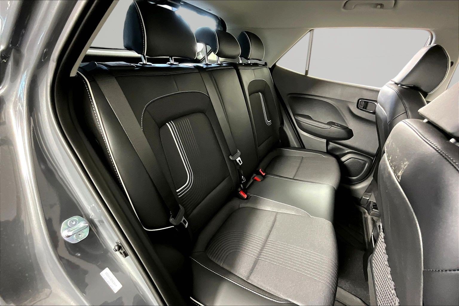 New 2026 Hyundai Venue SEL FWD image 19