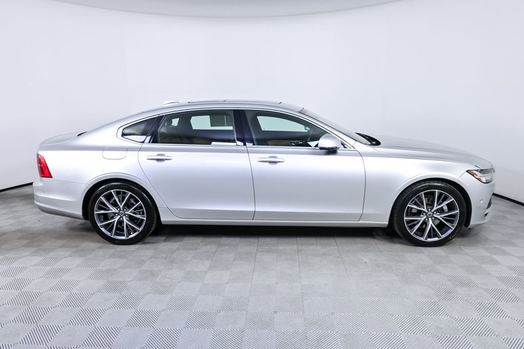 Used 2018 Volvo S90 T5 Momentum w/ Convenience Package image 27