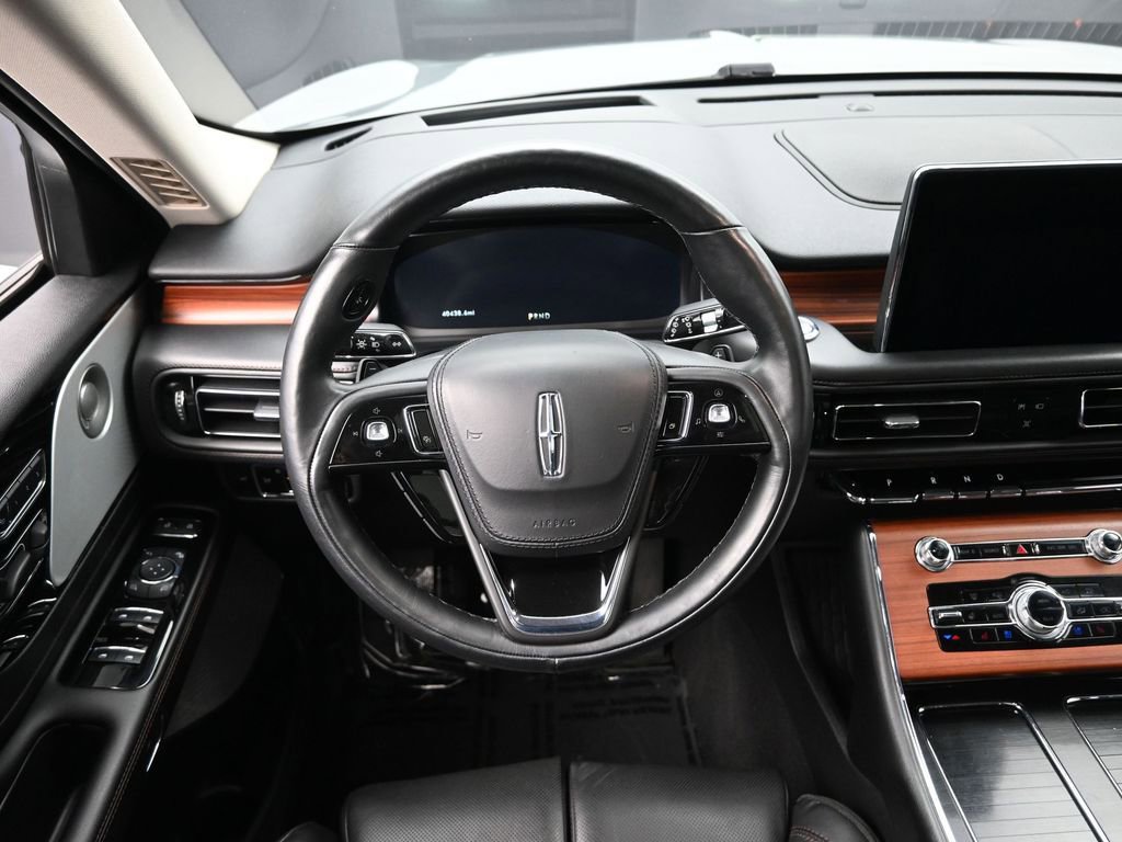 Used 2023 Lincoln Aviator Reserve w/ Equipment Group 201A image 24