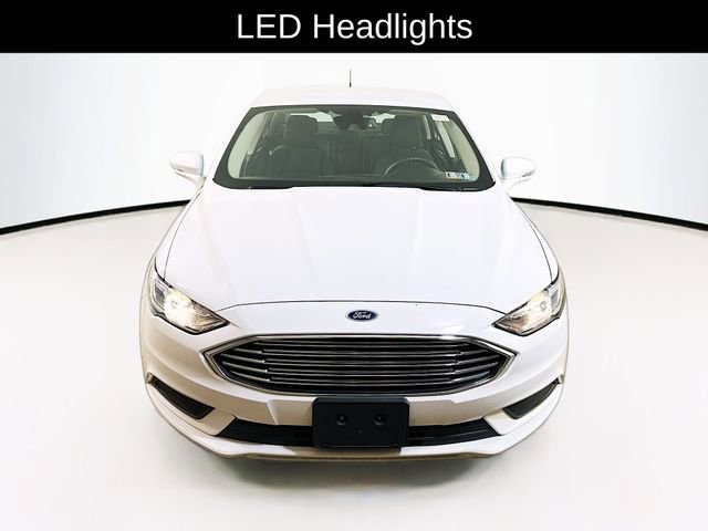 Used 2017 Ford Fusion SE FWD video 2