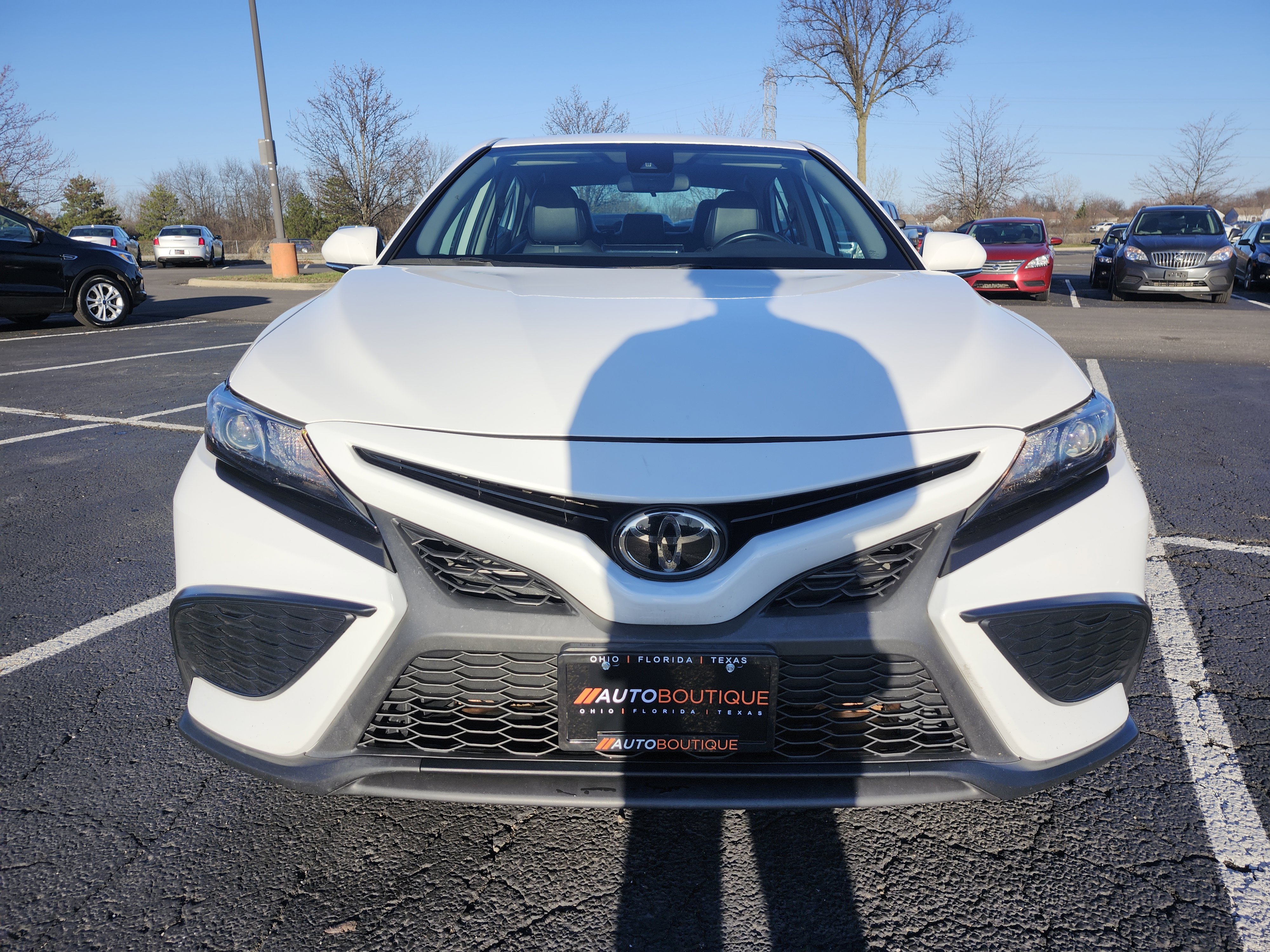 Used 2022 Toyota Camry SE image 12