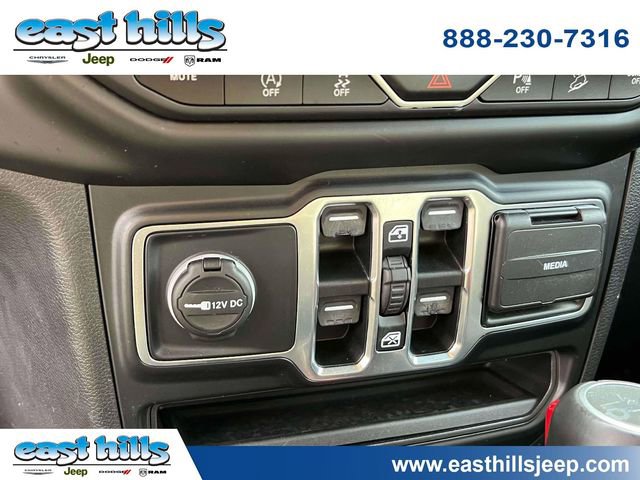 Certified 2020 Jeep Wrangler Unlimited Sahara image 35