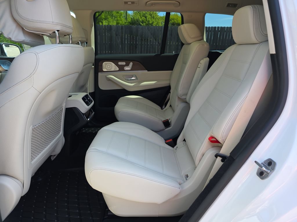New 2026 Mercedes-Benz GLS 450 4MATIC image 12