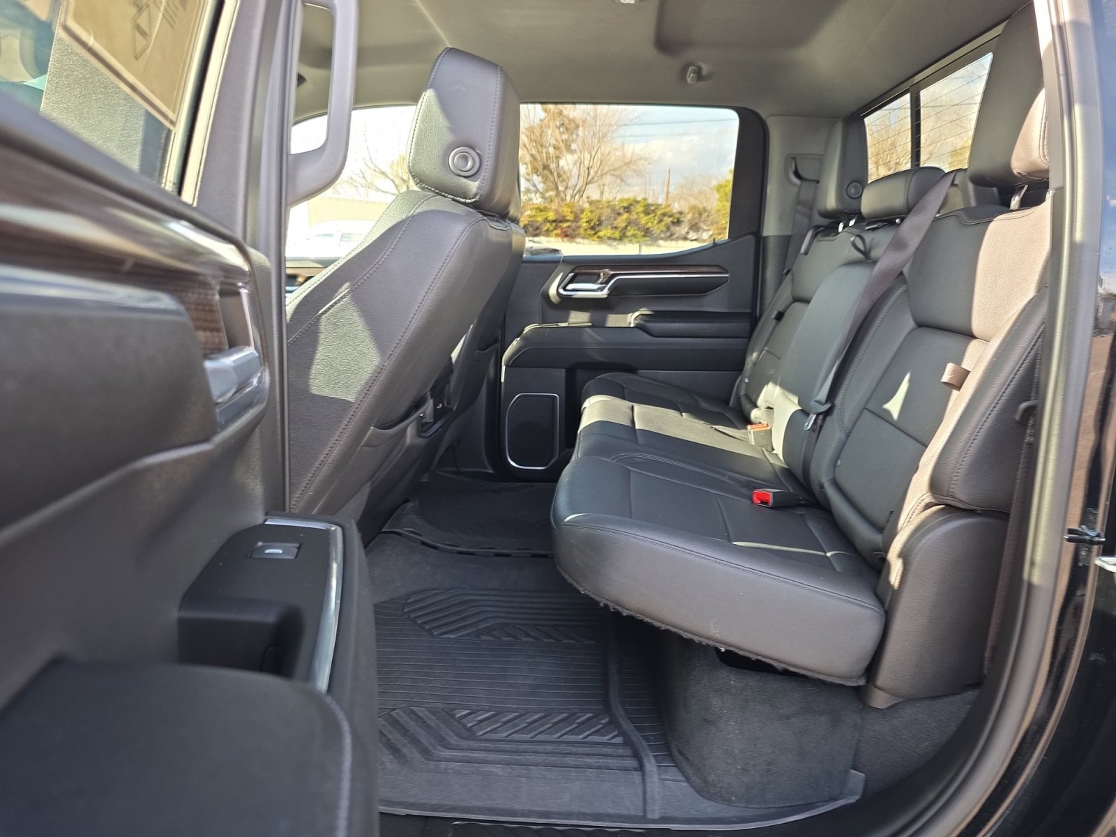 Used 2023 Chevrolet Silverado 1500 LT Trail Boss w/ LT Trail Boss Premium Package image 23