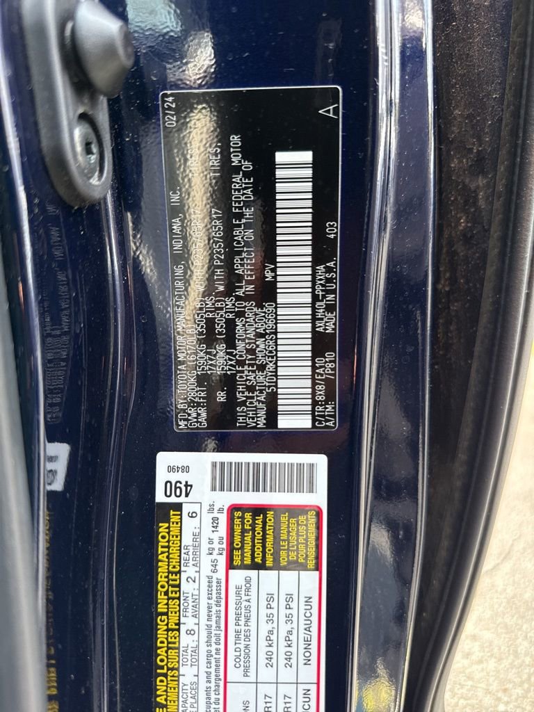 Used 2024 Toyota Sienna XLE image 23