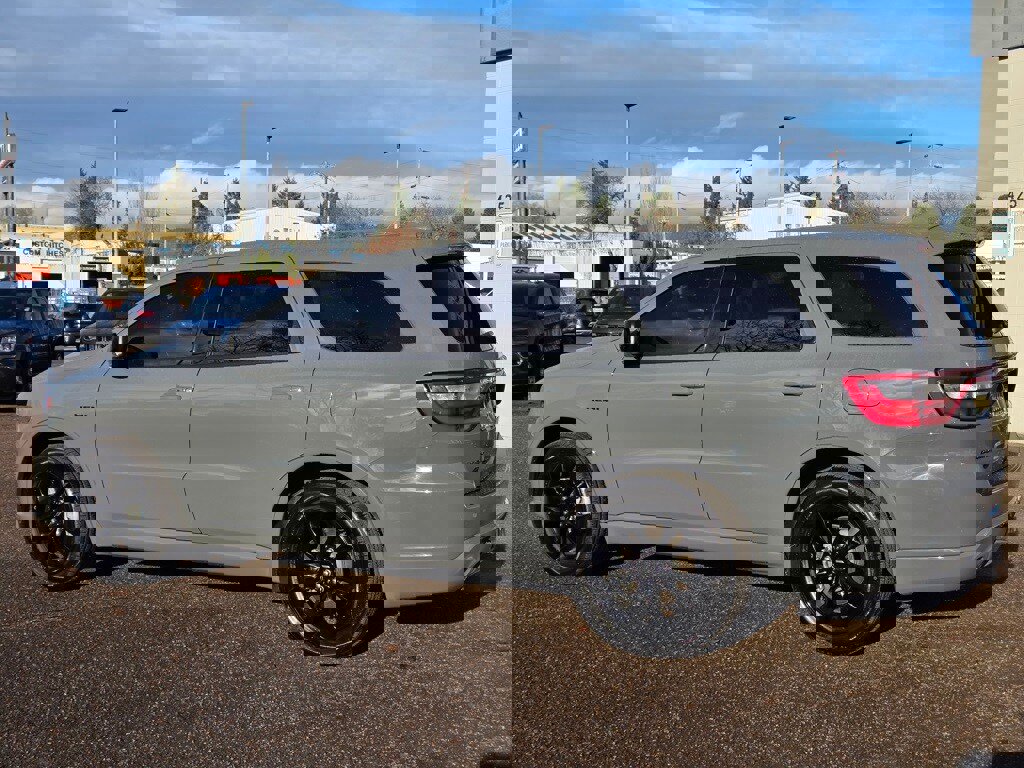 Used 2020 Dodge Durango R/T w/ Technology Group image 40