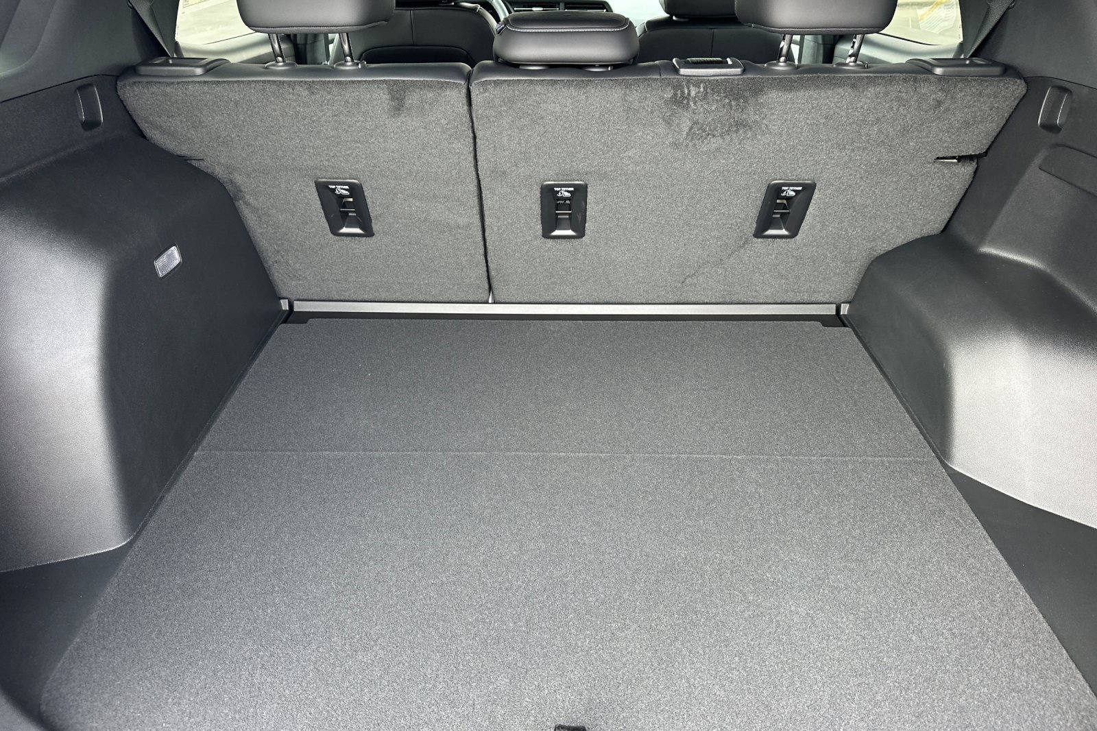 New 2026 GMC Terrain Elevation w/ Elevation Premium Package image 16