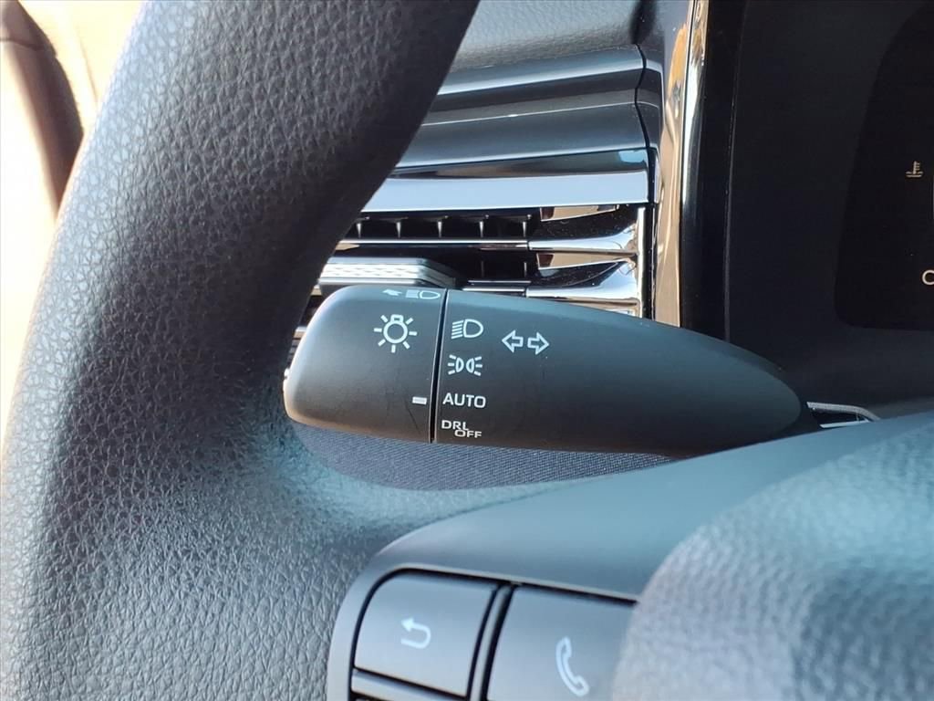 Certified 2025 Toyota Camry LE image 18