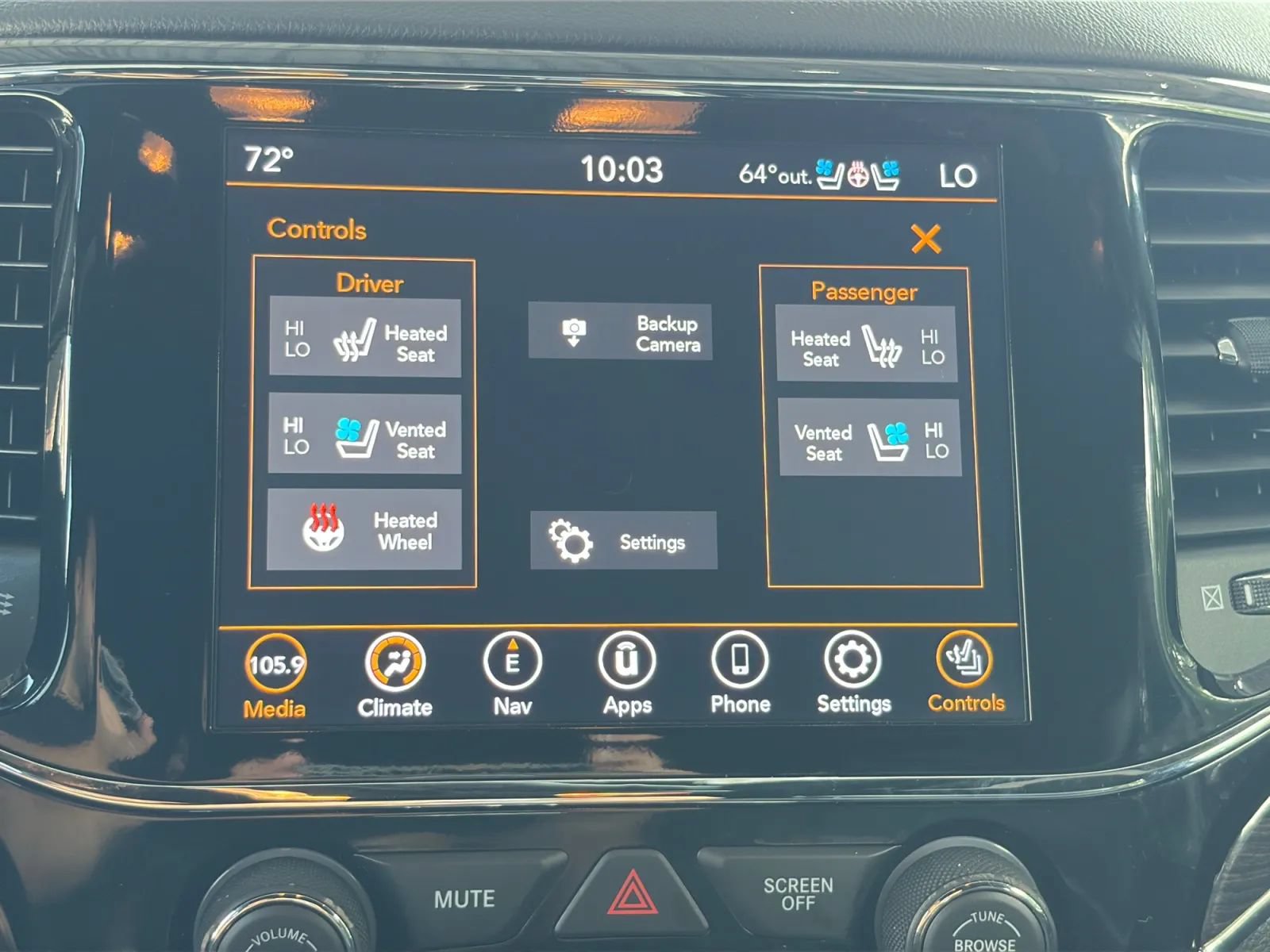 Used 2020 Jeep Grand Cherokee Overland AWD/4WD image 24