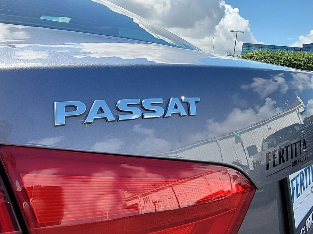Used 2012 Volkswagen Passat TDI SEL Premium FWD image 30
